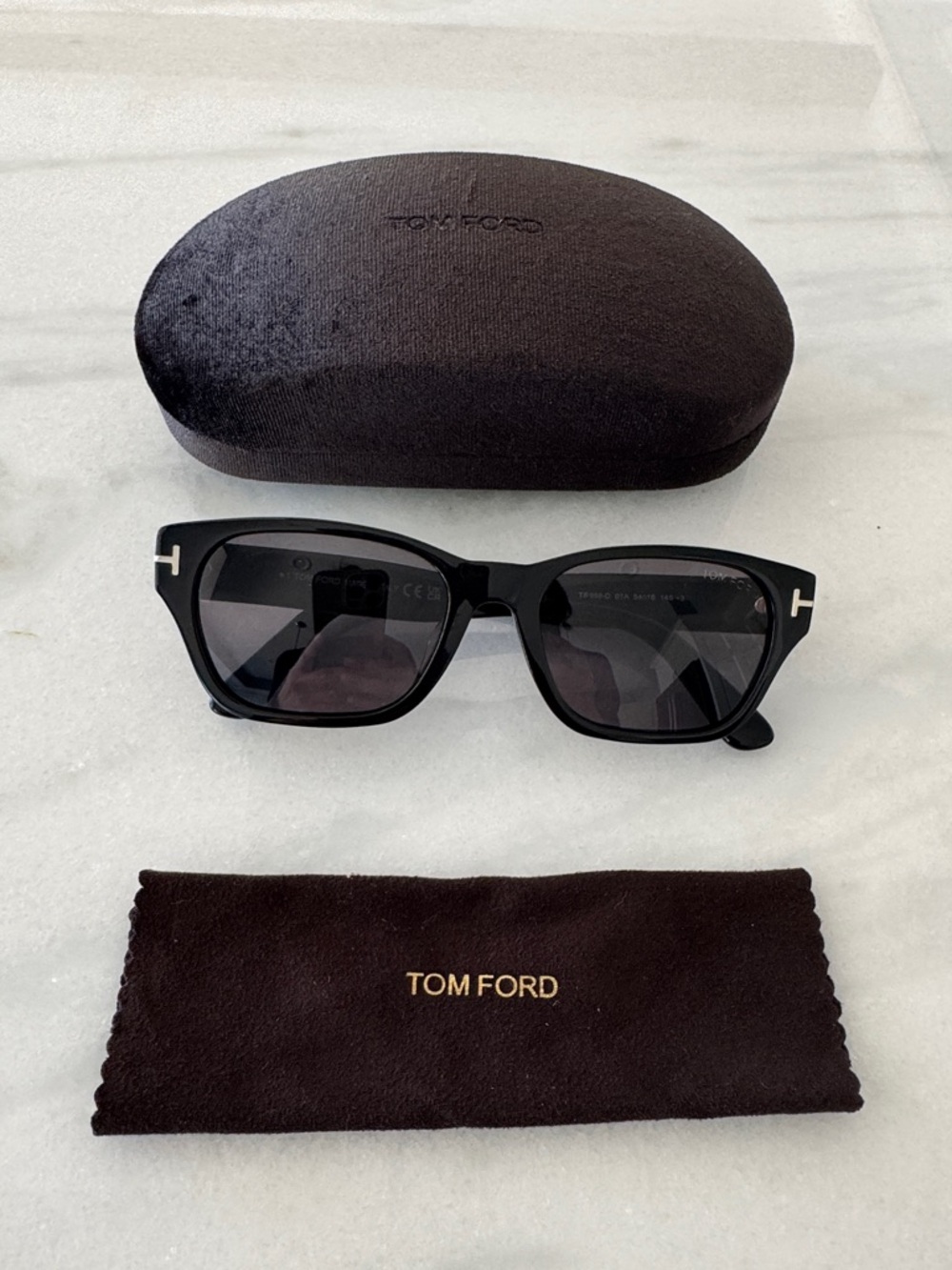 Tom Ford Black Square women Sunglasses with Dark Lenses TF 959-D 01A 54 18 145*3